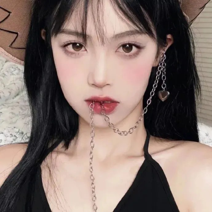 安娜·妮可·史密斯：花花公子女郎死亡真相